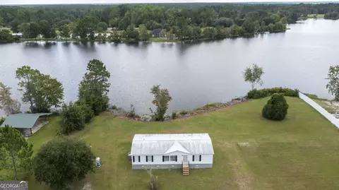 708 Spring Lake Dr, Folkston, GA 31537