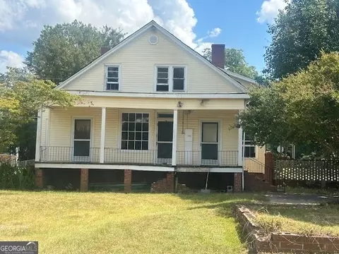 116 S Main St, Tennille, GA 31089