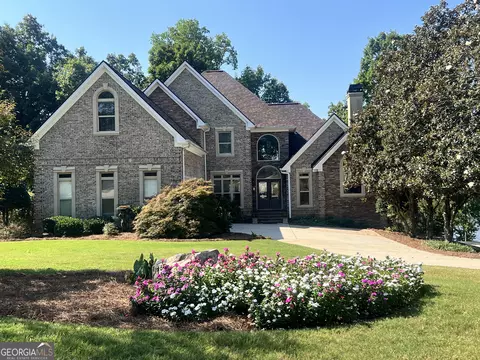 230 English Oaks Ln, Mcdonough, GA 30253