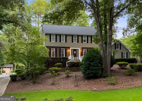4982 Laurel Dr NE, Roswell, GA 30075