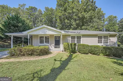 7133 Carolyn Cir, Lithia Springs, GA 30122