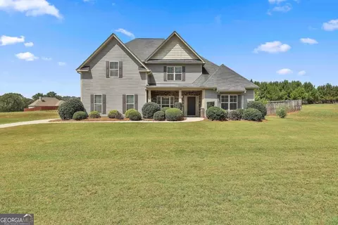 133 Hamilton Lake Dr, Lagrange, GA 30241 photo 3
