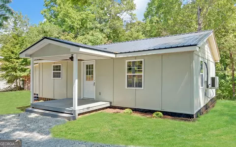 523 Brookhaven Cir, Toccoa, GA 30577 photo 2