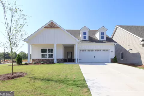 275 Redhaven Dr, Senoia, GA 30276