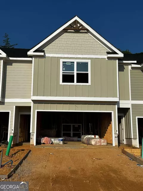 6388 Pine Station Dr, Lula, GA 30554