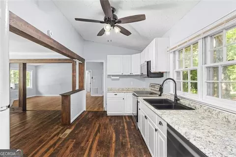 59 Keith Dr, Forsyth, GA 31029 photo 11