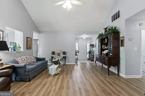 80 Dogwood Lakes Dr, Hampton, GA 30228 photo 9