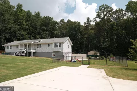 1447 Azalea Dr, Lawrenceville, GA 30043