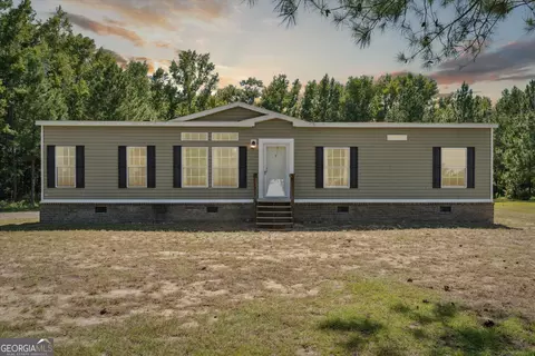1035 Bell Rd, Brooklet, GA 30415