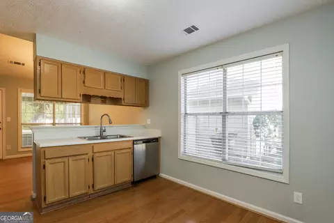 2360 Berkeley Creek Ct, Duluth, GA 30096 photo 9