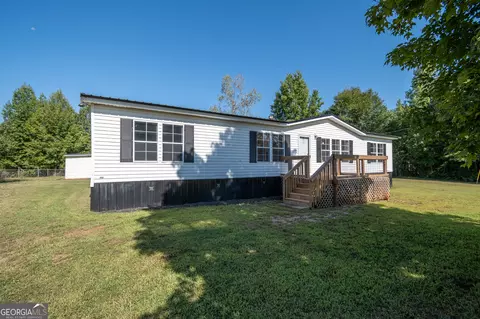 566 Oakbrook Trl, Eastanollee, GA 30538