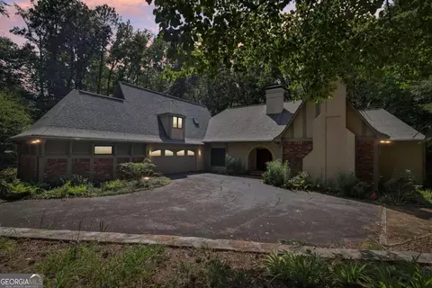 505 Tauber Way NW, Marietta, GA 30064