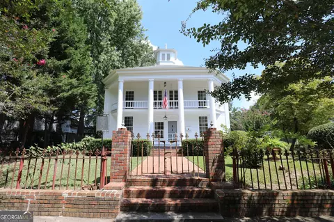 73 College St, Newnan, GA 30263