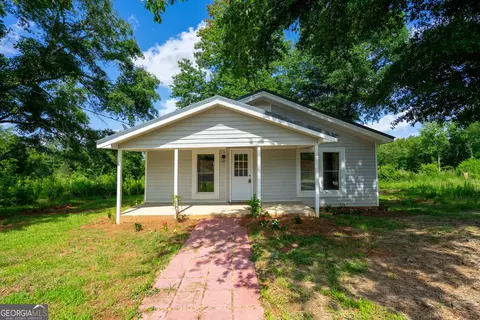 2037 Smokey Rd, Lagrange, GA 30241