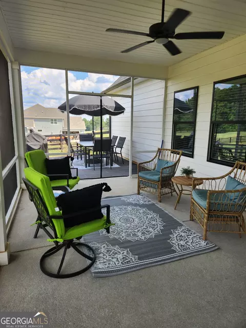67 Lakepoint Dr, Williamson, GA 30292 photo 8