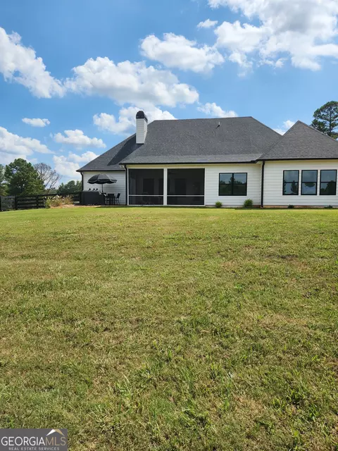 67 Lakepoint Dr, Williamson, GA 30292 photo 5
