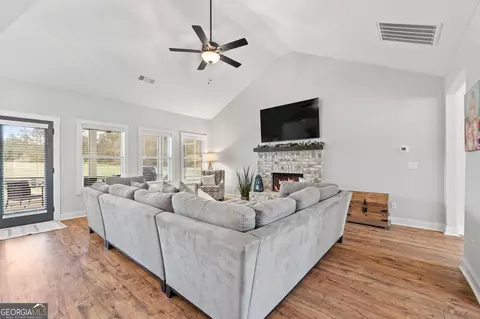 67 Lakepoint Dr, Williamson, GA 30292 photo 19