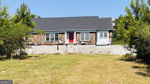 211 Skywater Blvd, Albany, GA 31705