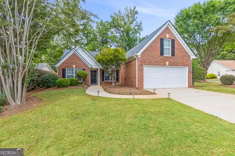 303 Hunterian Pl, Newnan, GA 30265