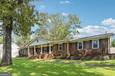 1401 Frontier Dr, Sugar Hill, GA 30518