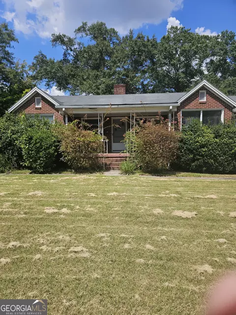 686 North Ave, Forest Park, GA 30297