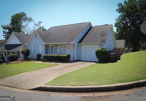 143 Oak Cir S, Stockbridge, GA 30281