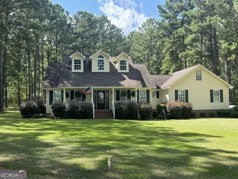 510 Thompson Rd, Dexter, GA 31019