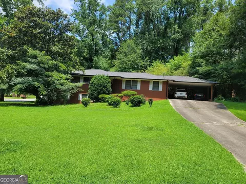 2835 Hayden Dr, East Point, GA 30344