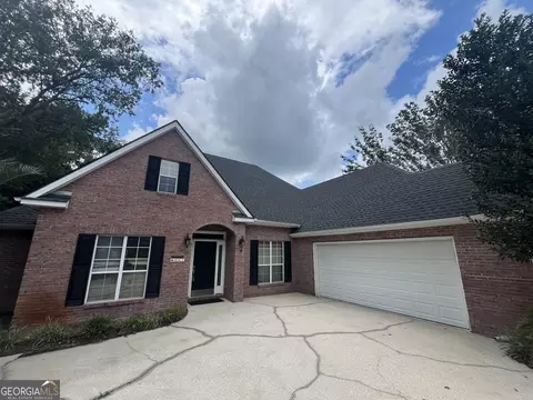 207 Fairway Dr, Kingsland, GA 31548
