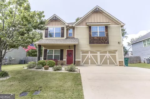 211 Wild Azalea Dr, Perry, GA 31069