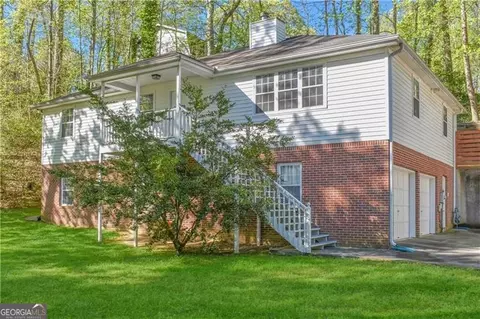 5163 Lakeside Dr, Dunwoody, GA 30360