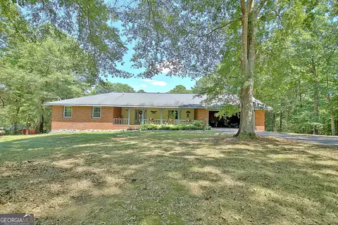 7910 Cochran Mill Rd, Chattahoochee Hills, GA 30268