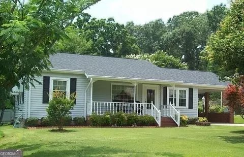 102 Heard Dr, Elberton, GA 30635