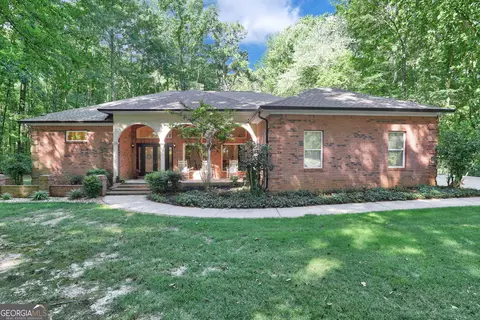 610 Bob Smith Rd, Sharpsburg, GA 30277