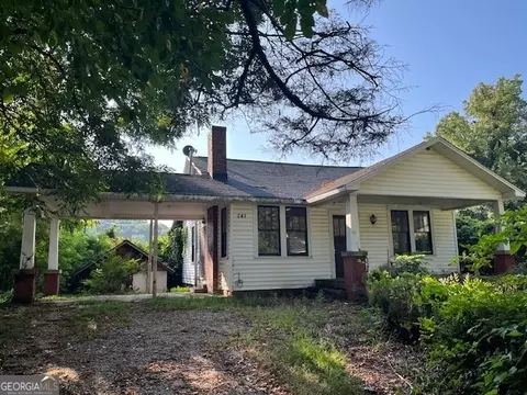 241 S Main St, Clayton, GA 30525