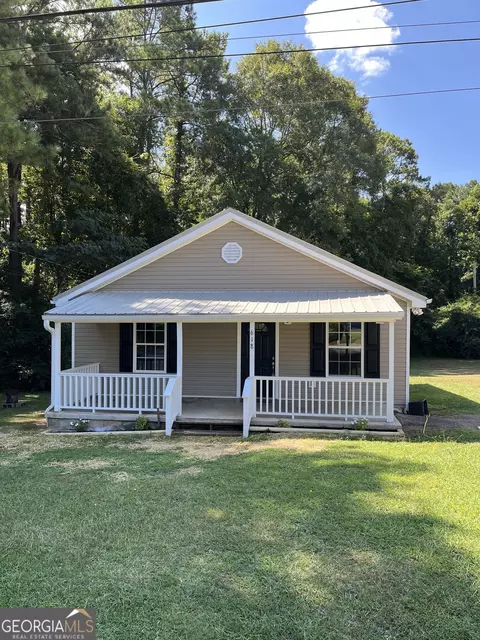 618 Poplar St, West Point, GA 31833