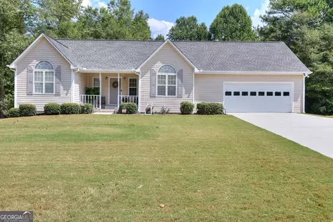 420 Windermere Dr, Loganville, GA 30052
