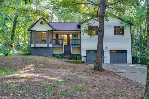 61 David Ct, Hiram, GA 30141