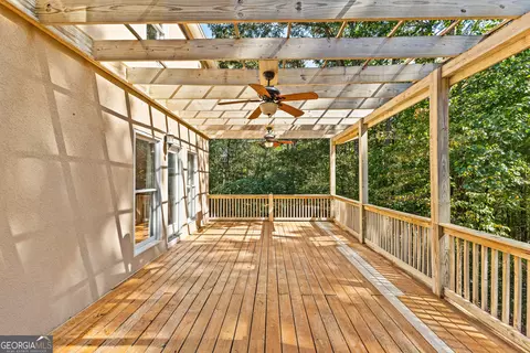 Exterior - 200 Ridgeview Ct, Lagrange, GA 30240 photo 5 of 16