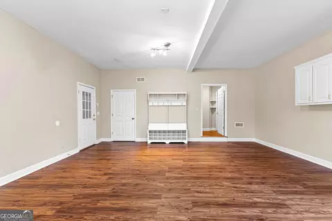 Living - 200 Ridgeview Ct, Lagrange, GA 30240 photo 8 of 9