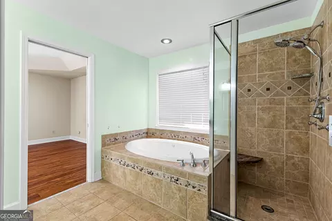 Bath - 200 Ridgeview Ct, Lagrange, GA 30240 photo 5 of 10