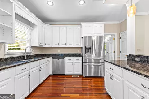Kitchen - 200 Ridgeview Ct, Lagrange, GA 30240 photo 1 of 6