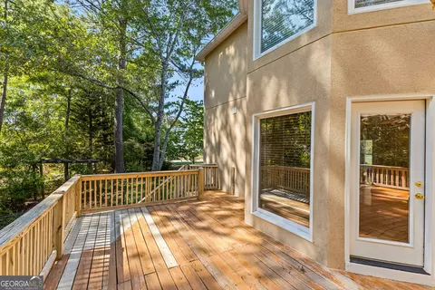 Exterior - 200 Ridgeview Ct, Lagrange, GA 30240 photo 7 of 16