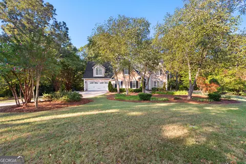 Exterior - 200 Ridgeview Ct, Lagrange, GA 30240 photo 3 of 16