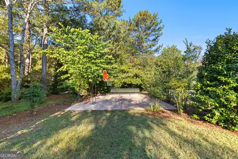 Exterior - 200 Ridgeview Ct, Lagrange, GA 30240 photo 8 of 16