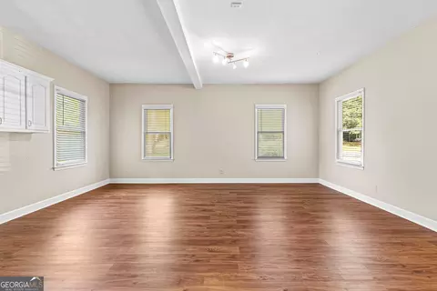 Living - 200 Ridgeview Ct, Lagrange, GA 30240 photo 9 of 9