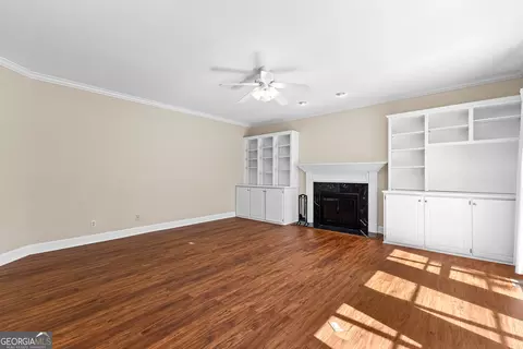 Living - 200 Ridgeview Ct, Lagrange, GA 30240 photo 2 of 9