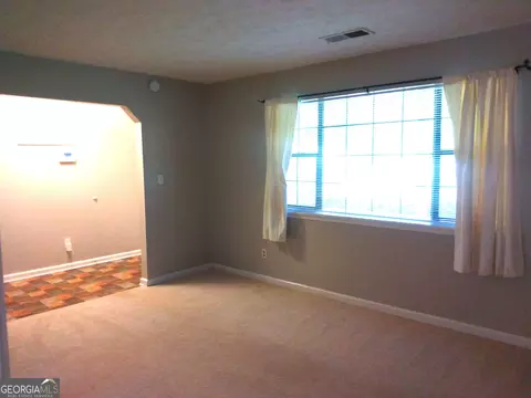 303 Farmbrook Pt, Stockbridge, GA 30281 photo 9