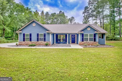 819 Corinth Rd, Newnan, GA 30263