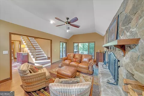 2021 Laurel Dr, Perry, GA 31069 photo 4